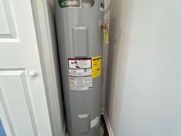 1329 W Roosevelt Boulevard, Philadelphia PA 19140