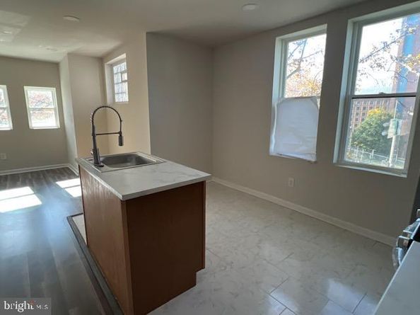 1329 W Roosevelt Boulevard, Philadelphia PA 19140