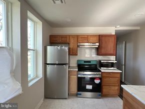 1329 W Roosevelt Boulevard, Philadelphia PA 19140