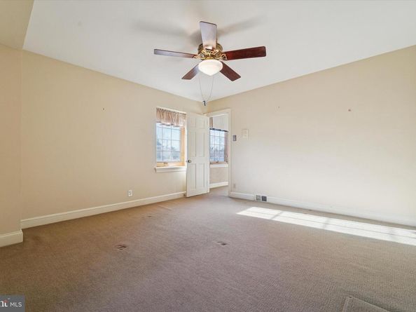 1042 Blythe Avenue, Drexel Hill PA 19026