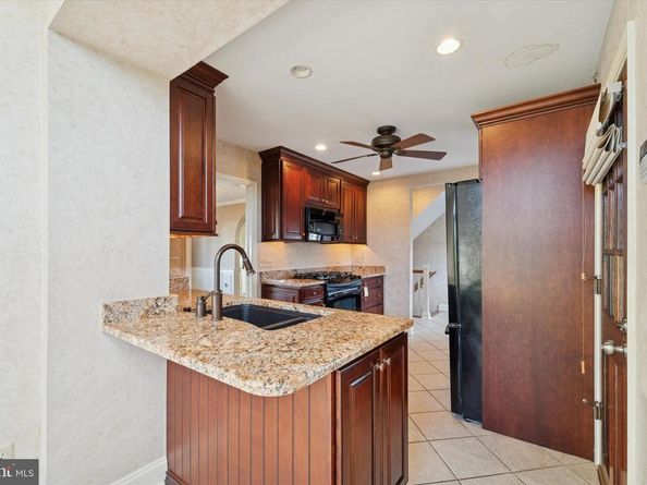 1042 Blythe Avenue, Drexel Hill PA 19026