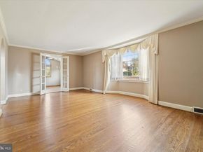 1042 Blythe Avenue, Drexel Hill PA 19026