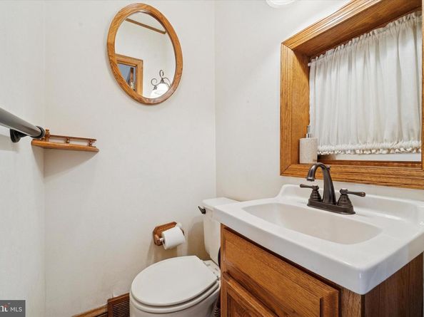 1042 Blythe Avenue, Drexel Hill PA 19026