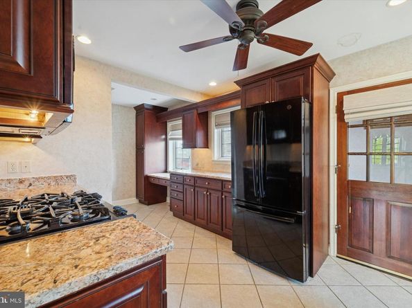 1042 Blythe Avenue, Drexel Hill PA 19026