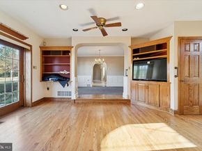 1042 Blythe Avenue, Drexel Hill PA 19026