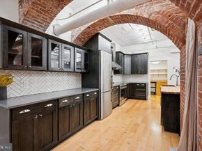 102 Church Street 101 (110), Philadelphia PA 19106