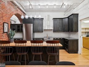 102 Church Street 101 (110), Philadelphia PA 19106