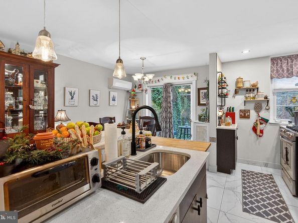 7704 Ardleigh Street, Philadelphia PA 19118