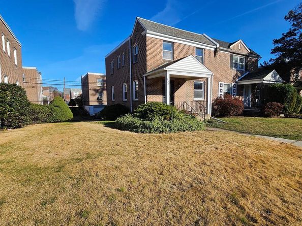 825 Laurel Road, Lansdowne PA 19050