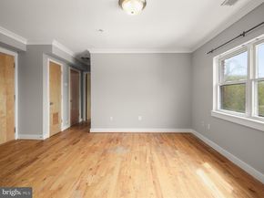 2615 4TH Street NE 303, Washington DC 20002