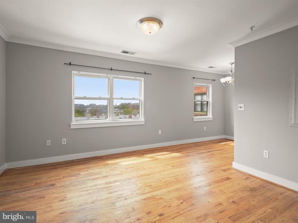 2615 4TH Street NE 303, Washington DC 20002