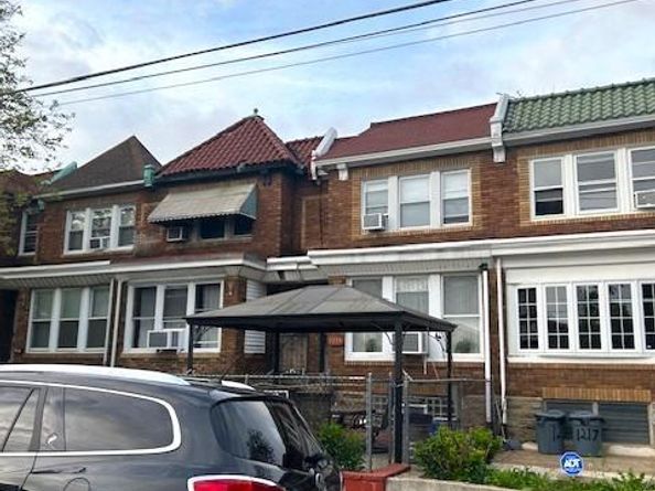 1215 Bridge Street, Philadelphia PA 19124