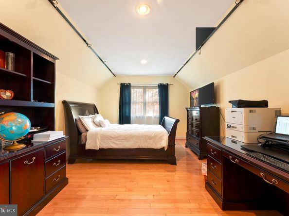 67 Lenape Road, Richboro PA 18954