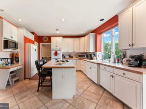 67 Lenape Road, Richboro PA 18954