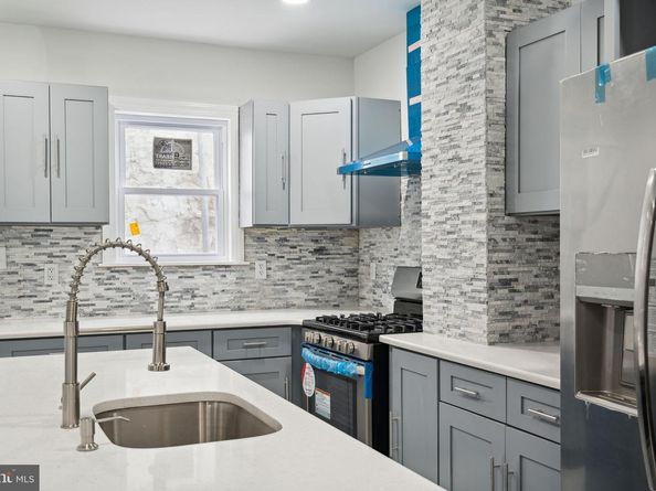 2819 W Montgomery Avenue, Philadelphia PA 19121