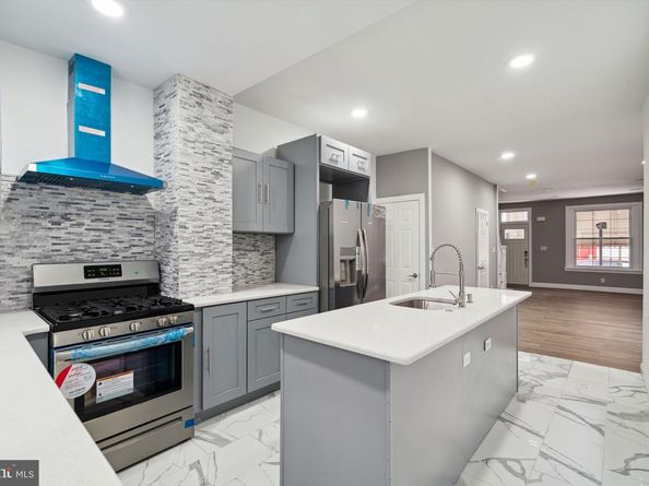 2819 W Montgomery Avenue, Philadelphia PA 19121