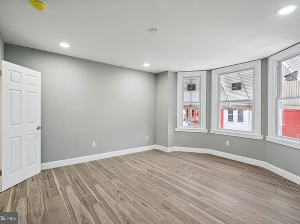 2819 W Montgomery Avenue, Philadelphia PA 19121