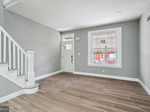 2819 W Montgomery Avenue, Philadelphia PA 19121