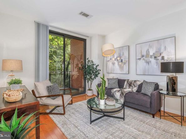 3883 Connecticut Avenue NW T3, Washington DC 20008