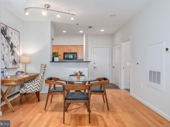 3883 Connecticut Avenue NW T3, Washington DC 20008