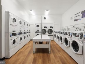 5340 Holmes Run Parkway 904, Alexandria VA 22304