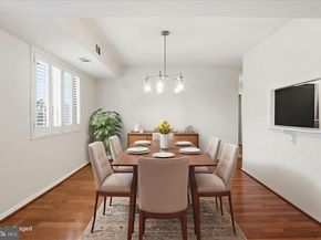 5340 Holmes Run Parkway 904, Alexandria VA 22304