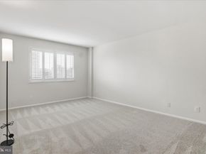 5340 Holmes Run Parkway 904, Alexandria VA 22304