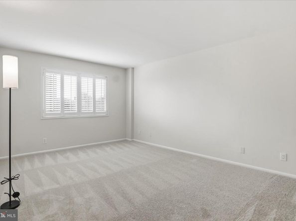 5340 Holmes Run Parkway 904, Alexandria VA 22304