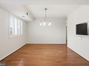 5340 Holmes Run Parkway 904, Alexandria VA 22304