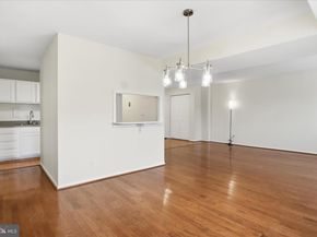 5340 Holmes Run Parkway 904, Alexandria VA 22304