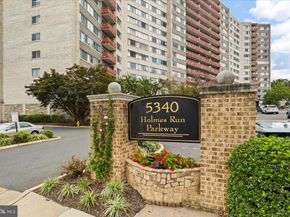 5340 Holmes Run Parkway 904, Alexandria VA 22304