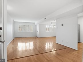 5340 Holmes Run Parkway 904, Alexandria VA 22304