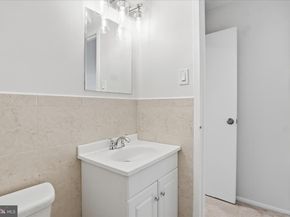 5340 Holmes Run Parkway 904, Alexandria VA 22304