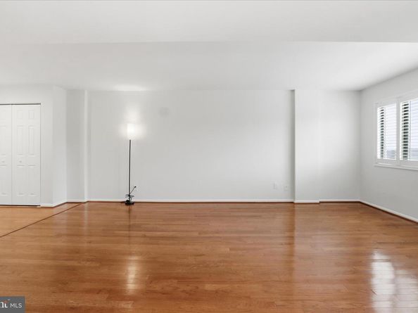 5340 Holmes Run Parkway 904, Alexandria VA 22304