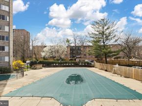 5340 Holmes Run Parkway 904, Alexandria VA 22304