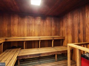 5340 Holmes Run Parkway 904, Alexandria VA 22304