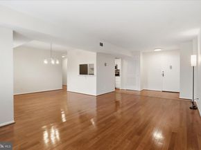 5340 Holmes Run Parkway 904, Alexandria VA 22304