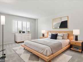 5340 Holmes Run Parkway 904, Alexandria VA 22304