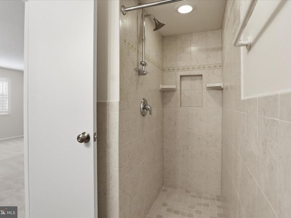 5340 Holmes Run Parkway 904, Alexandria VA 22304