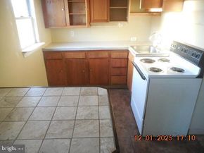 1224 E 11TH Street, Crum Lynne PA 19022