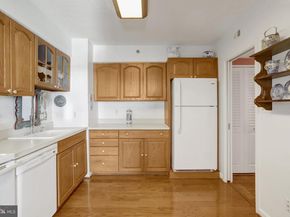 3713 S George Mason Drive 1102, Falls Church VA 22041