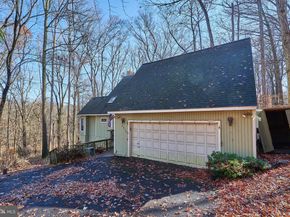 8415 Spicewood Court, Annandale VA 22003
