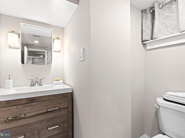 6118 Sligo Mill Road NE, Washington DC 20011