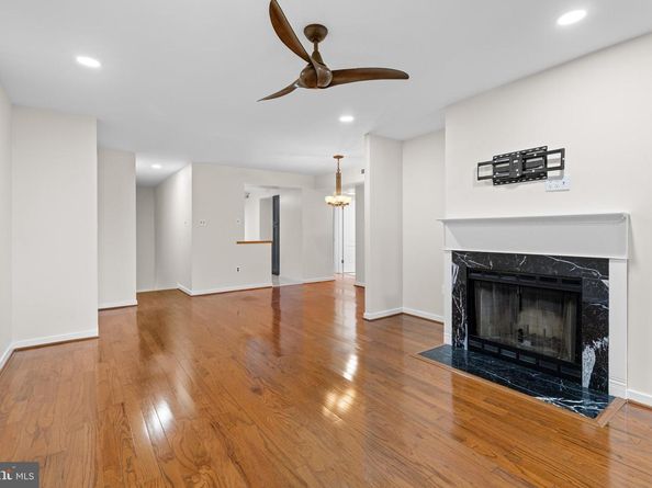 427 Shawmont Avenue C, Philadelphia PA 19128