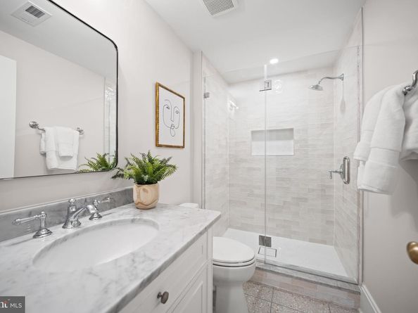 5125 Upton Street NW, Washington DC 20016