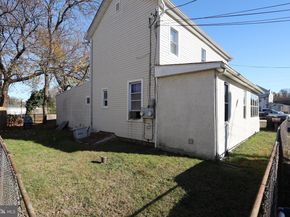 732 Brown Street, Tullytown PA 19007