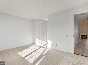 3903 Golf Tee Court 301, Fairfax VA 22033