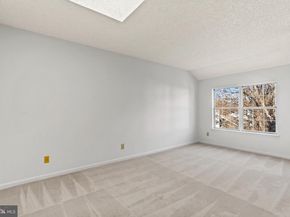 3903 Golf Tee Court 301, Fairfax VA 22033