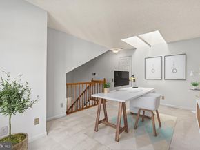 3903 Golf Tee Court 301, Fairfax VA 22033