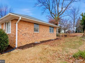 3723 Munson Road, Falls Church VA 22041